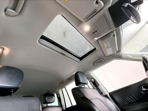 Used 2023 Nissan Armada SL image 22