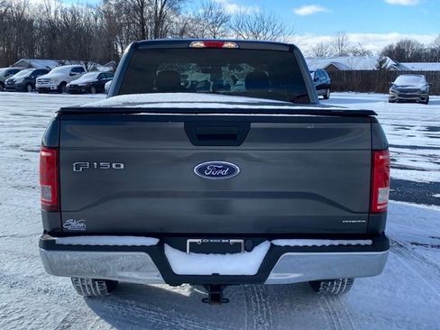 Used 2016 Ford F150 XLT image 5