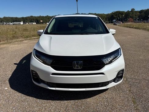 New 2026 Honda Odyssey Touring image 6