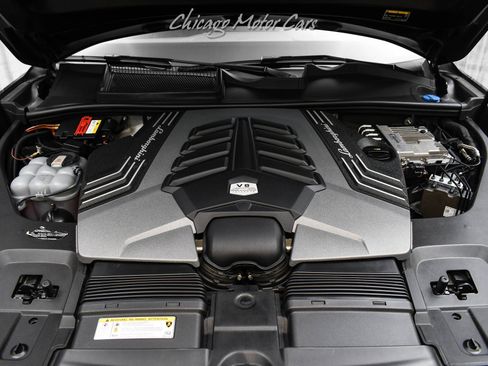 Used 2020 Lamborghini Urus image 56