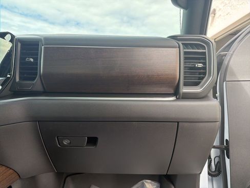 New 2026 Chevrolet Silverado 3500 High Country w/ High Country Premium Package AWD/4WD image 25