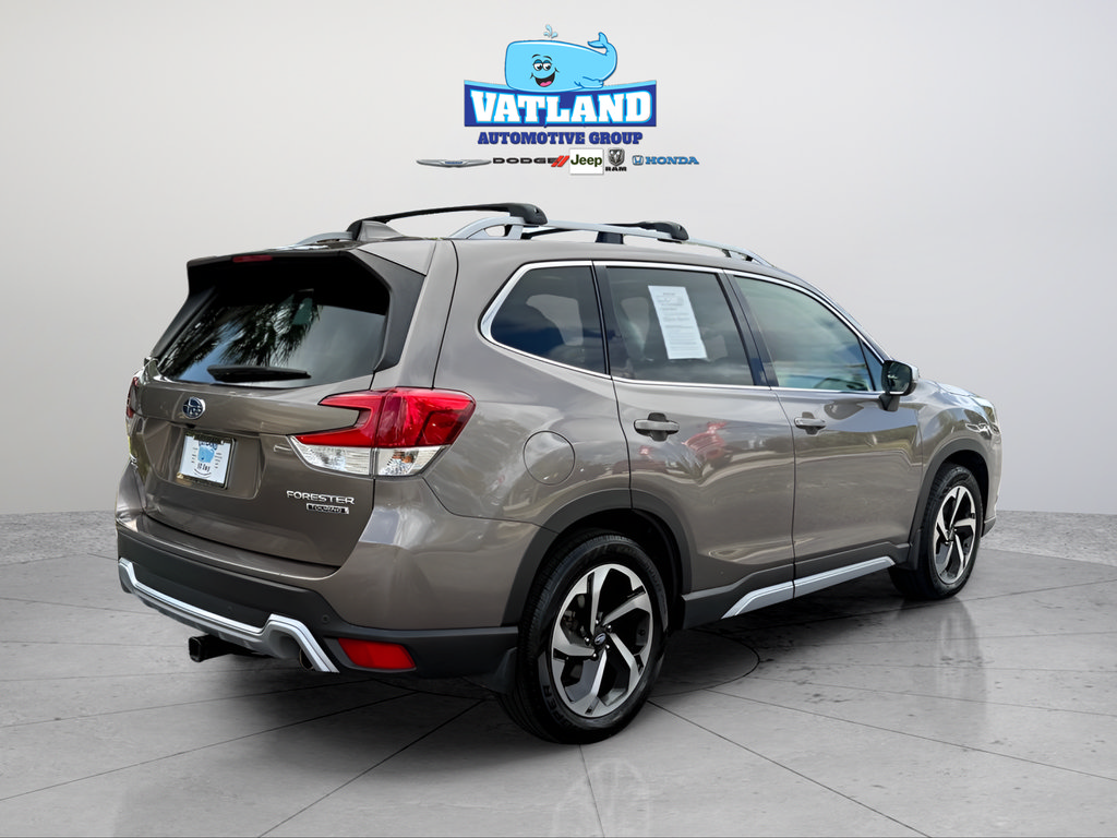 Used 2023 Subaru Forester Touring AWD/4WD image 4