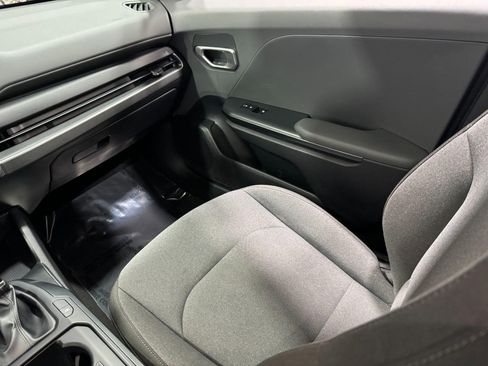 Used 2025 Kia K4 LXS image 15