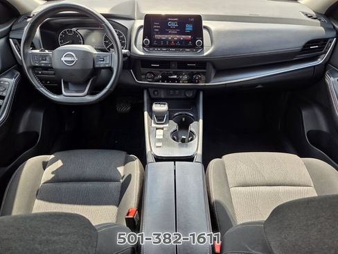 Used 2025 Nissan Rogue SV FWD image 15