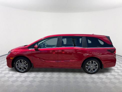 New 2026 Honda Odyssey Touring image 8