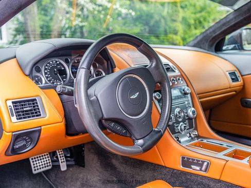 Used 2014 Aston Martin DB9 Coupe image 24