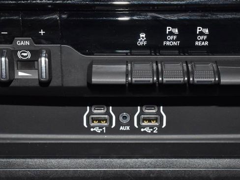 Used 2025 RAM 1500 Rebel image 20