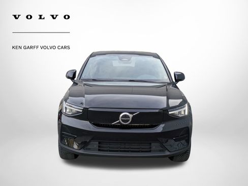 Certified 2023 Volvo C40 Recharge Core image 9