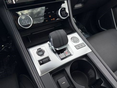 New 2025 Jaguar F-PACE R-Dynamic S AWD/4WD image 29