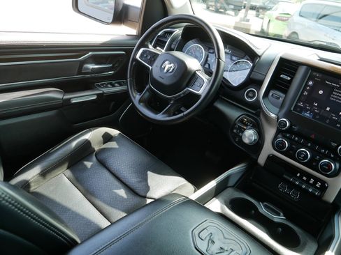 Used 2022 RAM 1500 Laramie AWD/4WD image 9