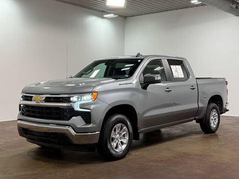 Used 2026 Chevrolet Silverado 1500 LT AWD/4WD image 7