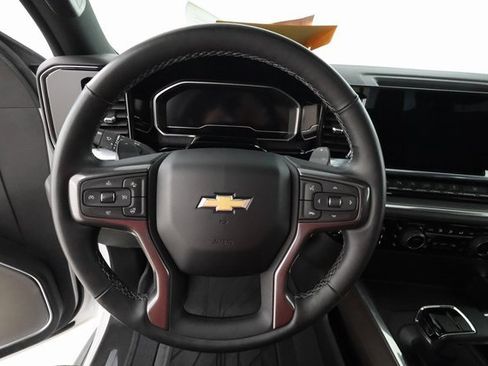 Used 2024 Chevrolet Silverado 1500 High Country w/ High Country Premium Package image 12