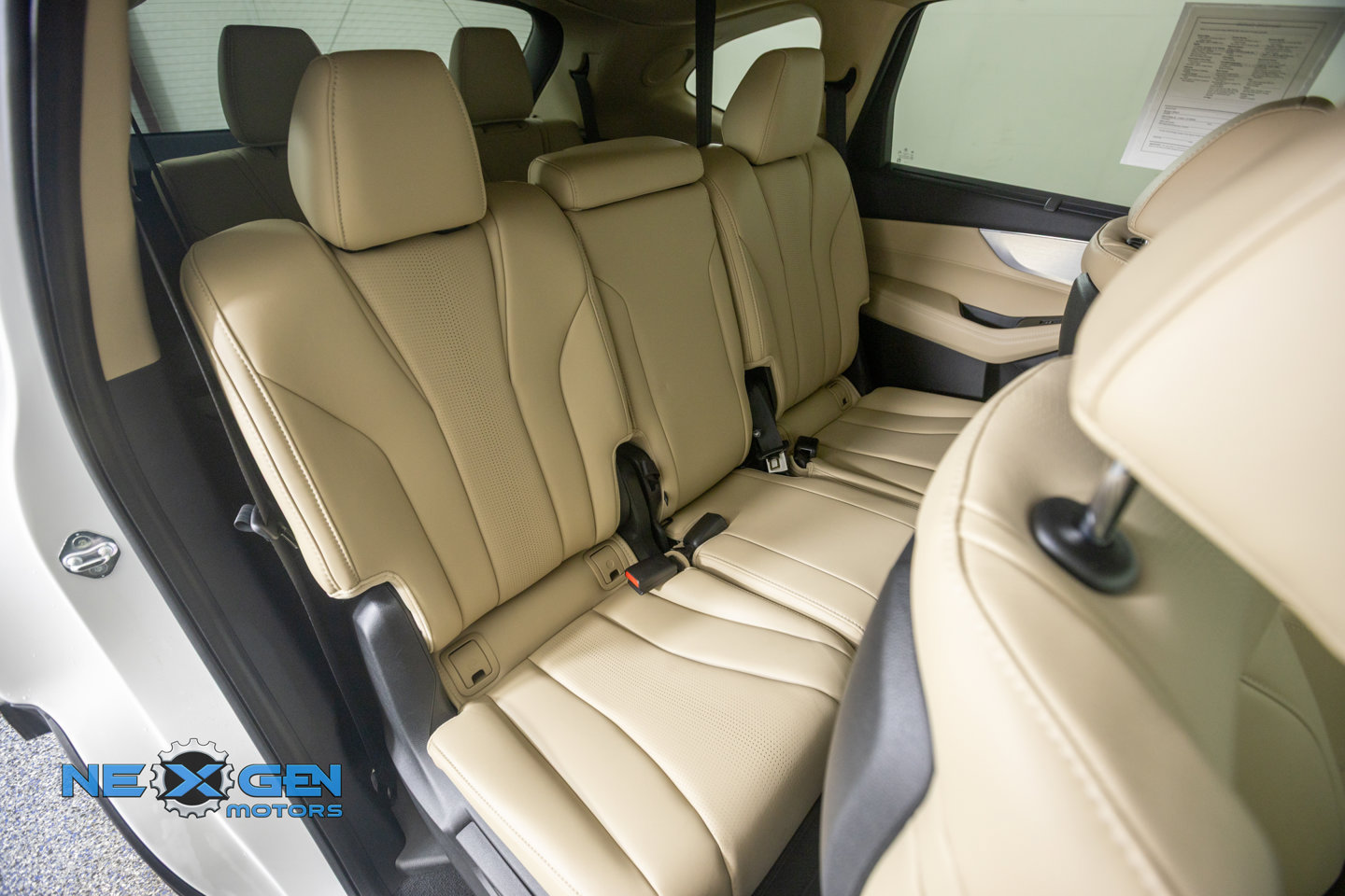Used 2025 Acura MDX w/ Technology Package AWD/4WD image 46