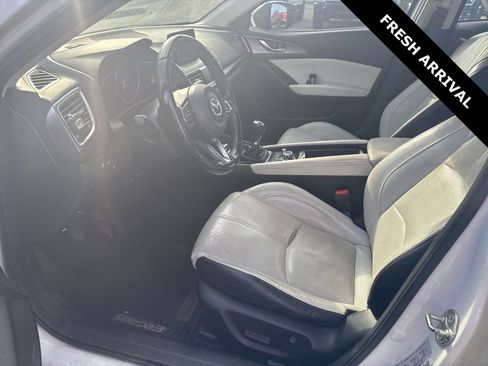 Used 2017 MAZDA MAZDA3 Grand Touring w/ Premium Equipment Package image 6