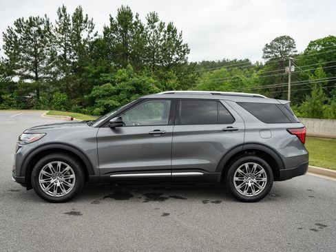 Used 2025 Ford Explorer Platinum AWD/4WD image 5