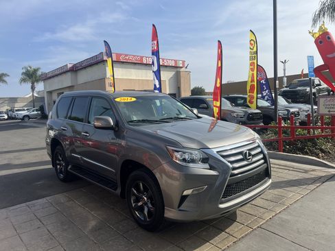 Used 2014 Lexus GX 460 image 9