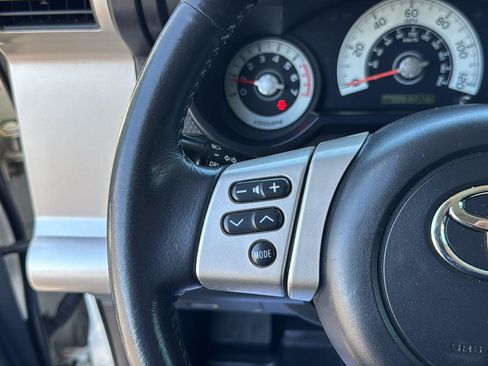 Used 2014 Toyota FJ Cruiser 4WD w/ Upgrade Package image 21