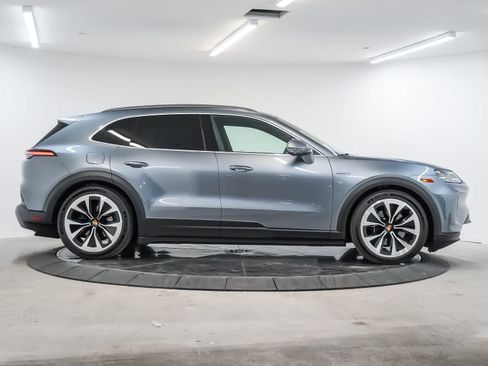Used 2026 Porsche Cayenne Electric AWD/4WD image 8