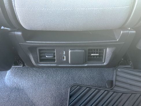 Used 2022 Chevrolet Silverado 1500 LT image 22