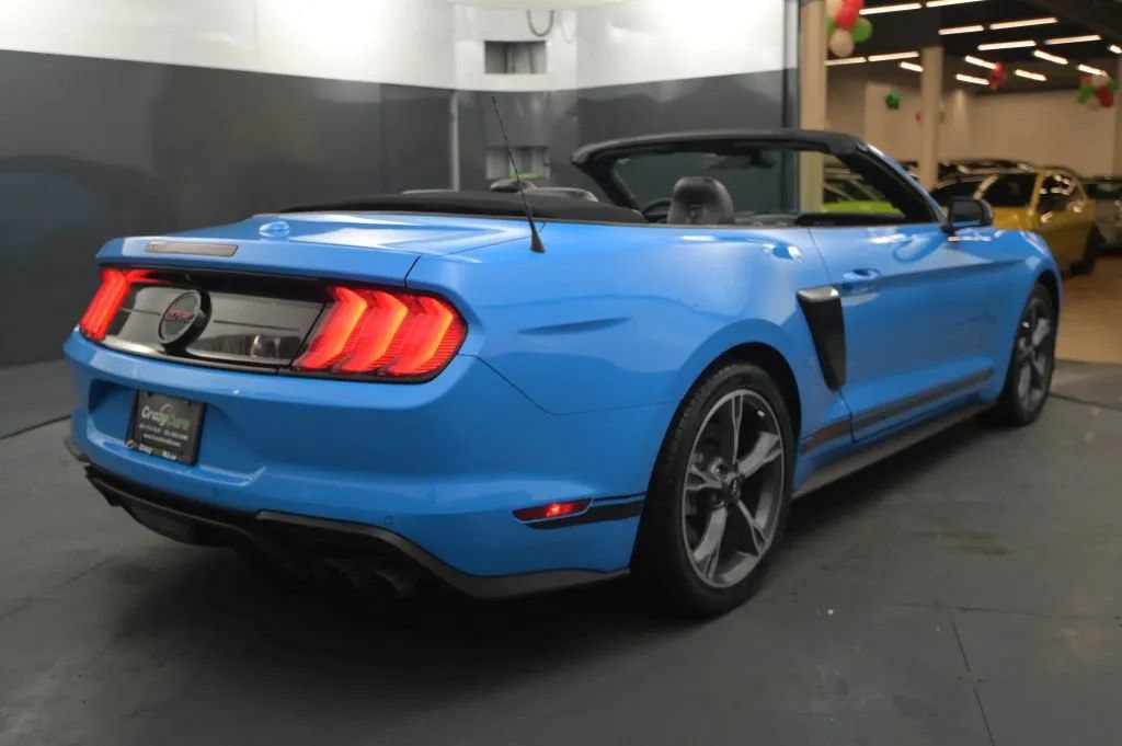 Used 2022 Ford Mustang GT Premium w/ Equipment Group 401A RWD image 5