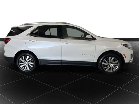 Used 2023 Chevrolet Equinox Premier AWD/4WD image 6