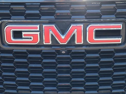 Used 2023 GMC Yukon XL Denali AWD/4WD image 30