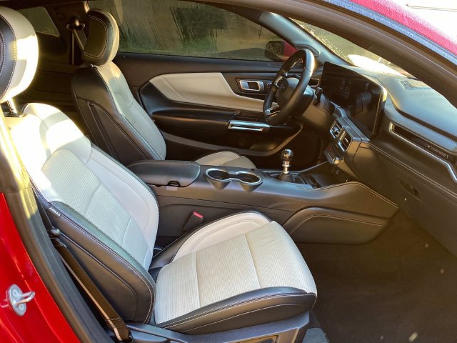Used 2024 Ford Mustang GT RWD image 33