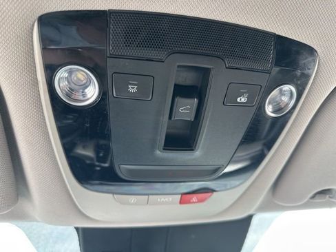 Used 2022 Kia Sorento EX w/ Panoramic Sunroof Package FWD image 10