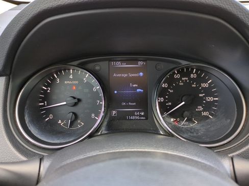 Used 2017 Nissan Rogue SV FWD image 21