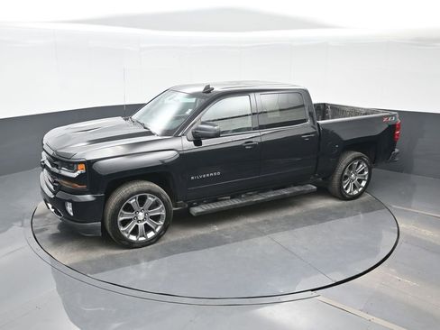 Used 2018 Chevrolet Silverado 1500 LT w/ All Star Edition AWD/4WD image 17