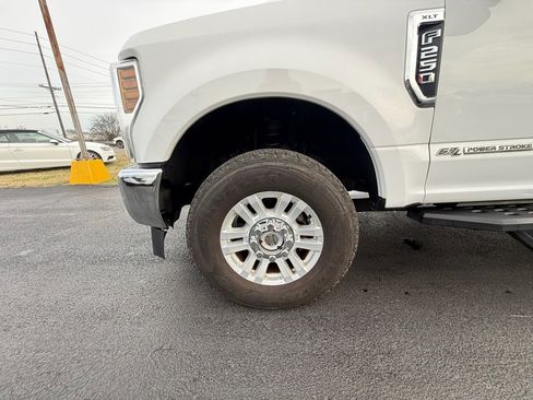 Used 2019 Ford F250 XLT w/ XLT Value Package image 9