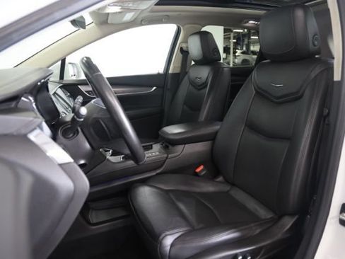 Used 2018 Cadillac XT5 Luxury w/ Driver Awareness Package AWD/4WD image 20