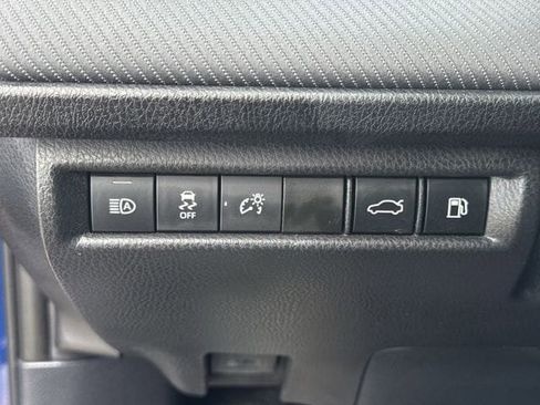 Used 2025 Toyota Camry SE image 25