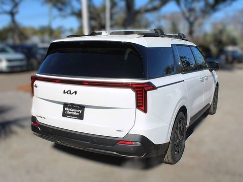 New 2026 Kia Carnival SX Prestige image 9