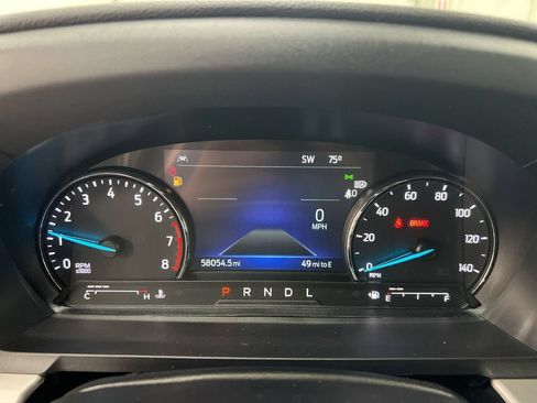 Used 2022 Ford Explorer XLT AWD/4WD image 12