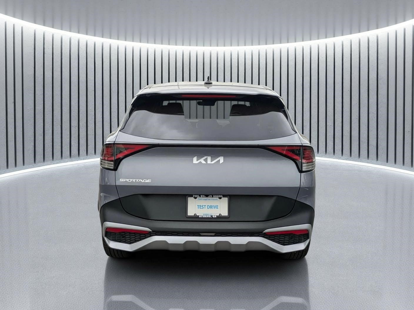 Used 2025 Kia Sportage EX FWD image 6