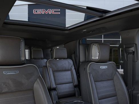 New 2026 GMC Yukon Denali Ultimate w/ LPO, Floor Liner Package AWD/4WD image 25