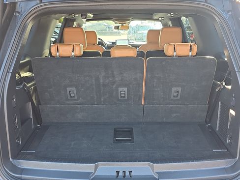 Used 2022 Ford Expedition Platinum AWD/4WD image 30