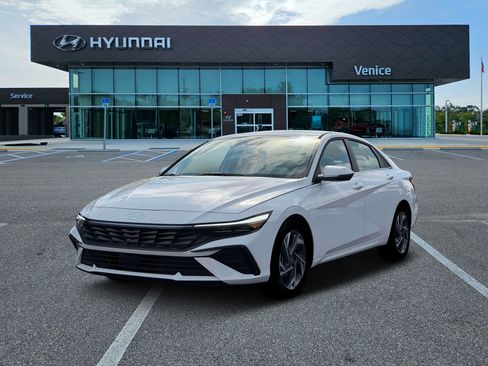 New 2026 Hyundai Elantra Limited FWD image 1