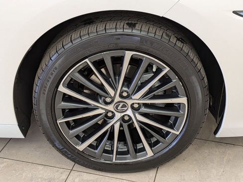 Used 2023 Lexus ES 350 w/ Premium Package image 12