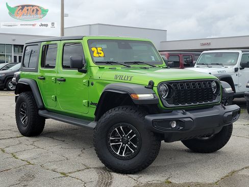 Used 2025 Jeep Wrangler Unlimited Sport AWD/4WD image 1