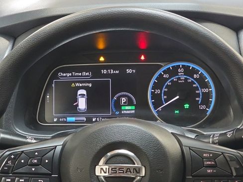 Used 2022 Nissan Leaf S image 17