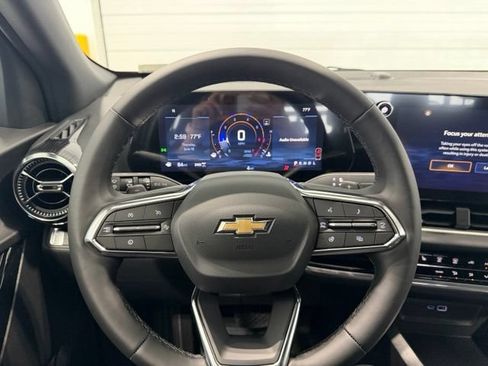 New 2026 Chevrolet Equinox LT w/ Safety and Technology Package AWD/4WD image 13