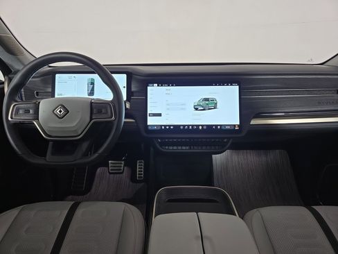 Used 2024 Rivian R1S Adventure AWD/4WD image 27