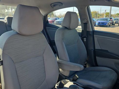 Used 2015 Hyundai Accent GLS image 23