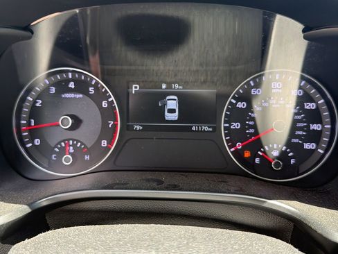 Used 2023 Kia Forte LXS FWD image 8
