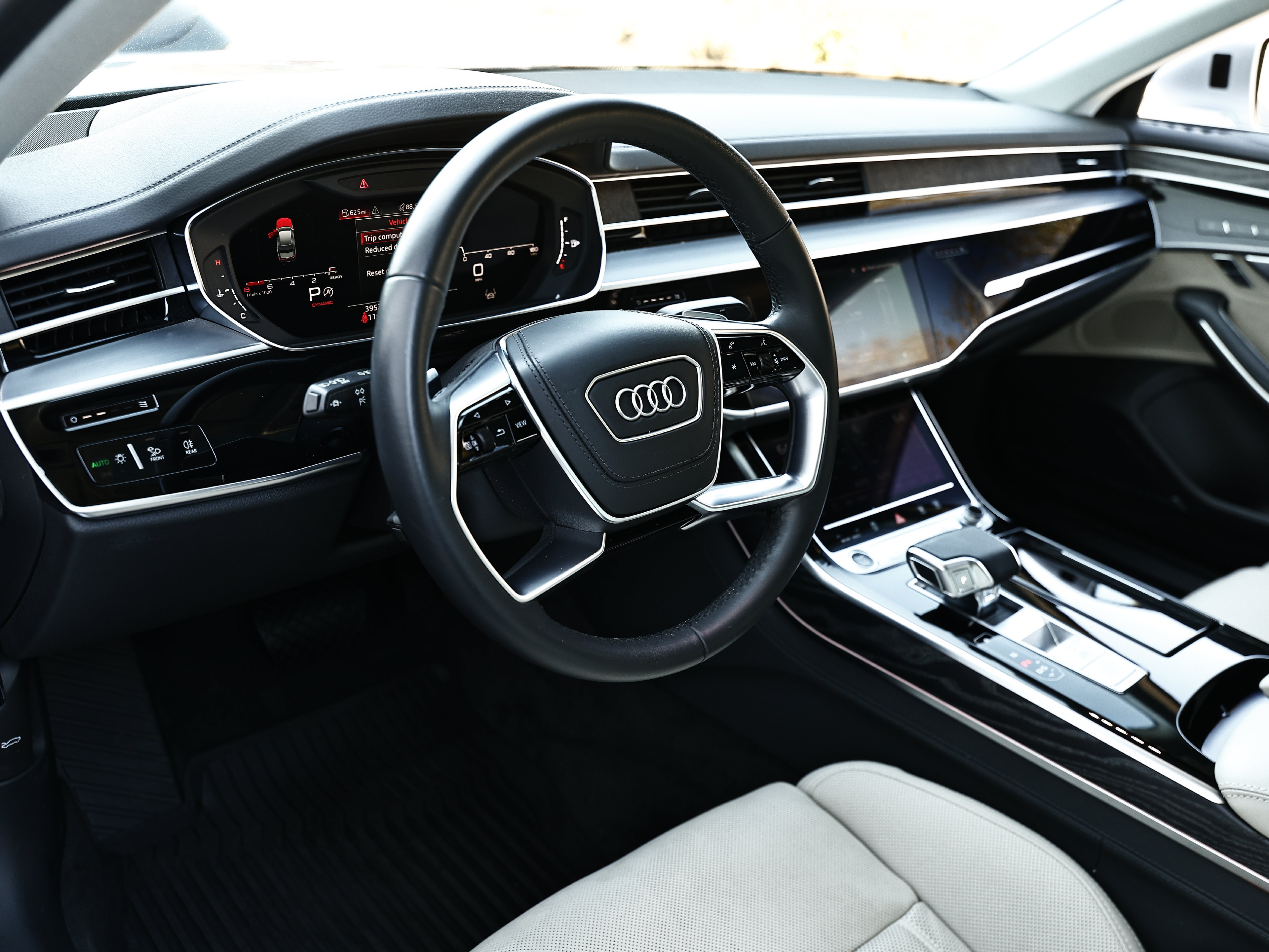 Used 2023 Audi A8 L 3.0T w/ Comfort Plus Package AWD/4WD image 19