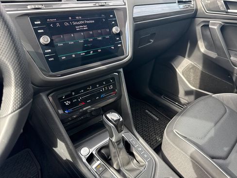 Certified 2024 Volkswagen Tiguan SEL R-Line AWD/4WD image 18