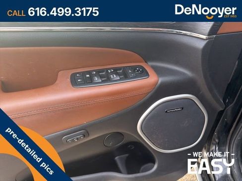 Used 2018 Jeep Grand Cherokee Summit w/ Platinum Series Group image 15