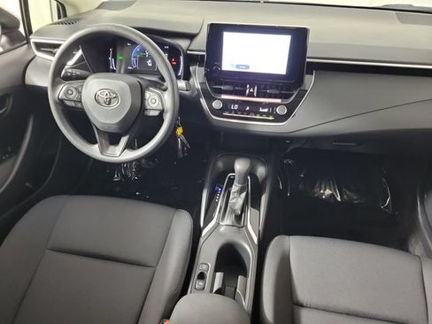 Used 2026 Toyota Corolla LE FWD image 15